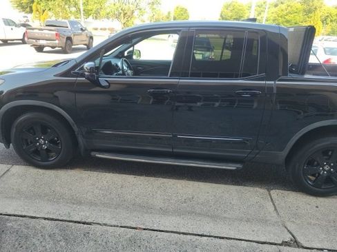 Used 2017 Honda Ridgeline Black Edition image 1