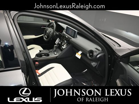 Certified 2025 Lexus IS 350 F Sport image 10