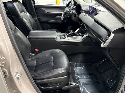 Used 2024 MAZDA CX-90 Plug-In Hybrid w/ Preferred image 16