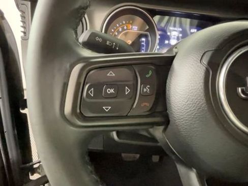 Used 2022 Jeep Gladiator Sport AWD/4WD image 22