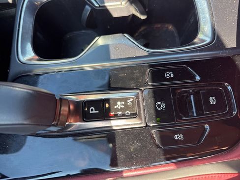 Used 2024 Lexus NX 250 FWD w/ Towing Package (2000 Lbs) image 15
