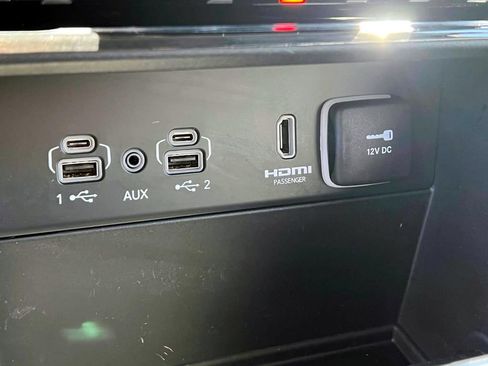 Used 2023 Jeep Grand Cherokee 4WD 4xe image 28