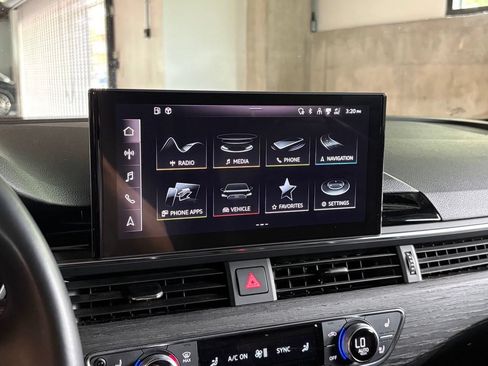 Used 2023 Audi A4 2.0T allroad Prestige w/ Prestige Package AWD/4WD image 25