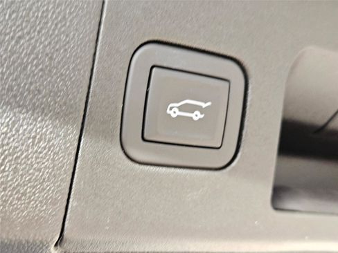 New 2025 Cadillac XT5 Premium Luxury w/ Technology Package FWD image 32