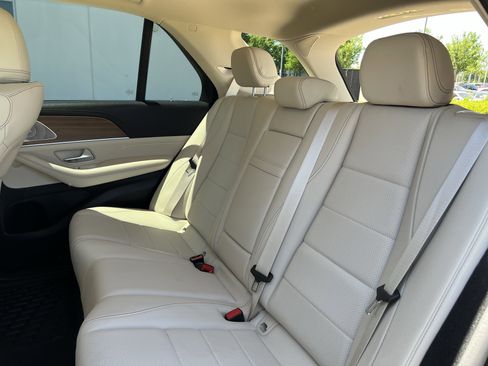 Used 2023 Mercedes-Benz GLE 350 4MATIC image 32