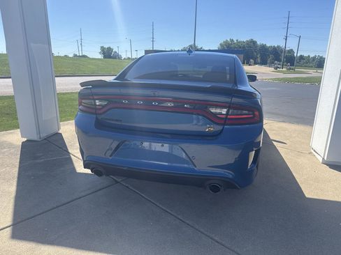 Used 2022 Dodge Charger Scat Pack w/ Plus Group RWD image 4