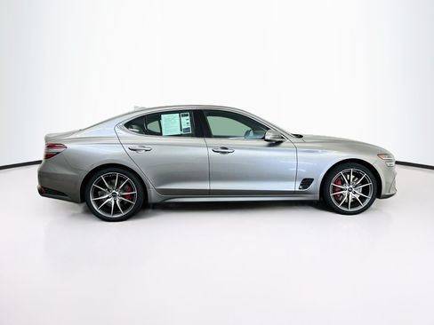 Used 2025 Genesis G70 2.5T AWD/4WD image 10