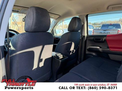 Used 2016 Toyota Tacoma SR5 w/ SR5 Appearance Package (SN) AWD/4WD image 22