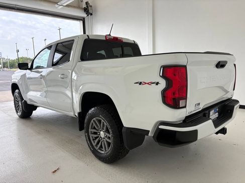 Used 2024 Chevrolet Colorado LT w/ LT Convenience Package II AWD/4WD image 21