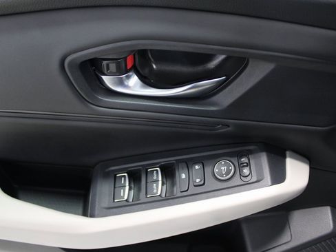 Certified 2023 Honda Accord EX image 13