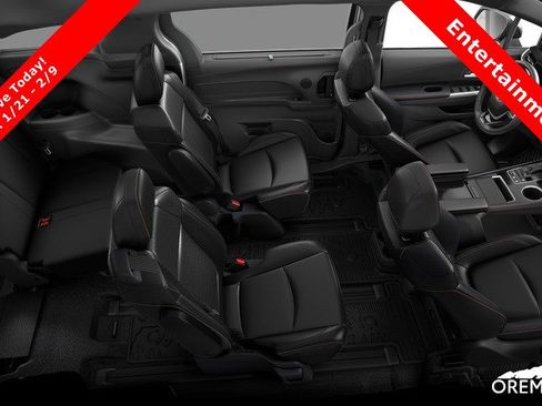 New 2026 Toyota Sienna XLE Woodland Edition image 16