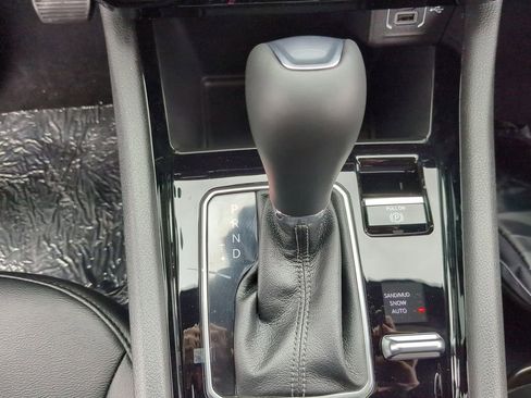 New 2026 Jeep Compass Limited image 9