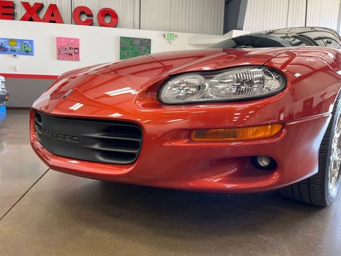 Used 2002 Chevrolet Camaro Z28 w/ Preferred Equipment Group image 29