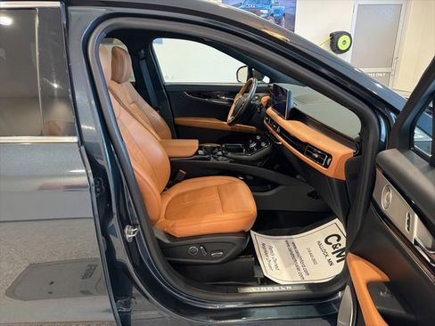 Used 2022 Lincoln Nautilus Black Label w/ Class II Trailer Tow Package image 20