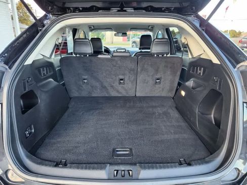 Used 2024 Ford Edge SEL image 13