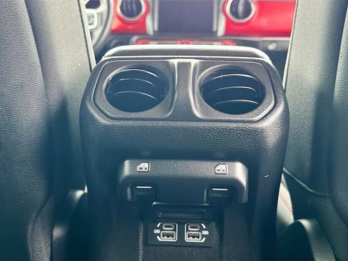 Used 2021 Jeep Wrangler Unlimited Rubicon AWD/4WD image 28