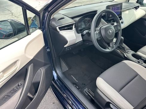 Used 2023 Toyota Corolla LE FWD image 9