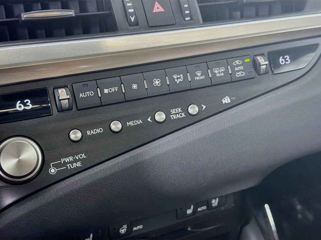 Used 2021 Lexus ES 250 w/ Premium Package AWD/4WD image 16