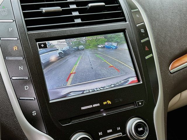 Used 2019 Lincoln MKC Select w/ Select Plus Package FWD image 15