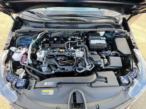 Used 2025 Toyota Corolla LE image 30