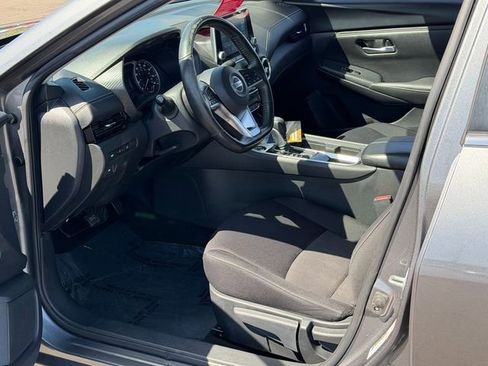 Certified 2023 Nissan Sentra SV FWD image 11
