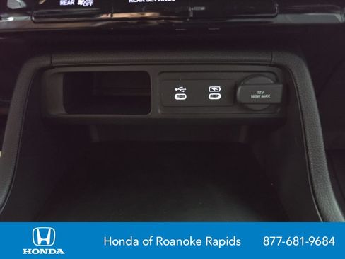 New 2026 Honda Pilot Sport image 25