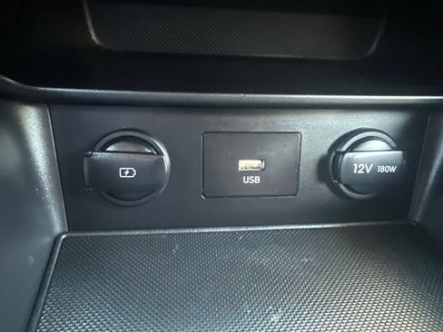Used 2022 Hyundai Kona SEL AWD/4WD image 23