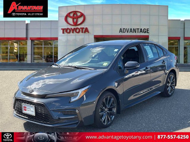 Certified 2026 Toyota Corolla SE w/ SE Package FWD image 4