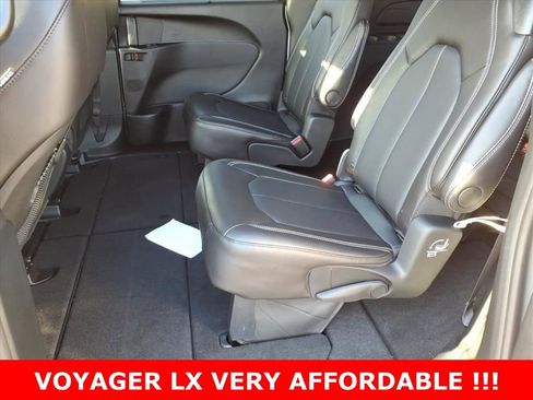 New 2026 Chrysler Voyager LX image 11