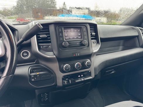 Used 2021 RAM 3500 Big Horn image 9