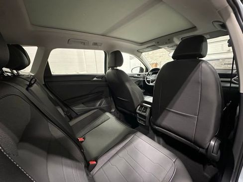 New 2026 Volkswagen Taos SE AWD/4WD image 13