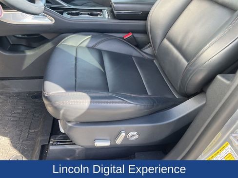 Used 2025 Lincoln Nautilus Premier w/ Equipment Group 102A image 15