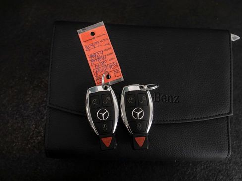 Used 2014 Mercedes-Benz SL 63 AMG image 39
