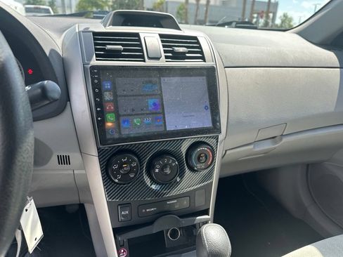 Used 2013 Toyota Corolla L FWD image 16