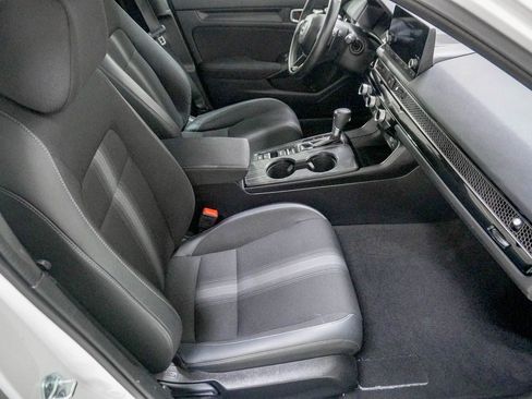 Used 2023 Honda Civic Sport image 29