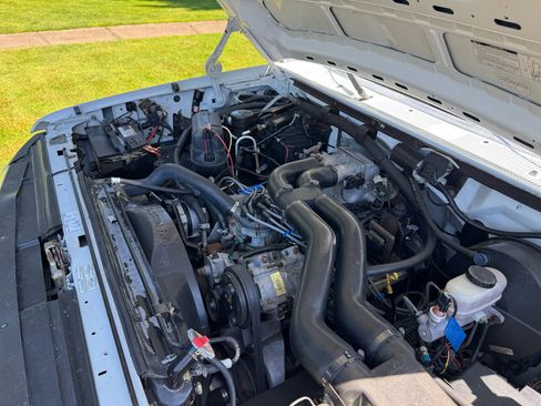 Used 1994 Ford F350 2WD Crew Cab image 29