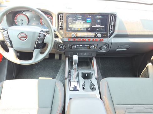 Used 2025 Nissan Frontier PRO-4X w/ Interior Protection Package AWD/4WD image 7
