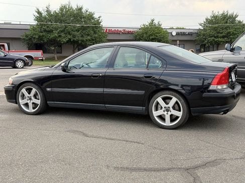 Used 2004 Volvo S60 R AWD/4WD image 14