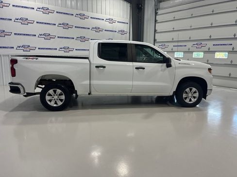 Used 2022 Chevrolet Silverado 1500 W/T w/ WT Convenience Package AWD/4WD image 7