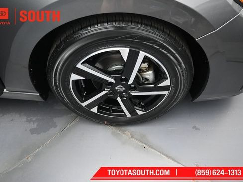Used 2024 Nissan Sentra SV FWD image 30