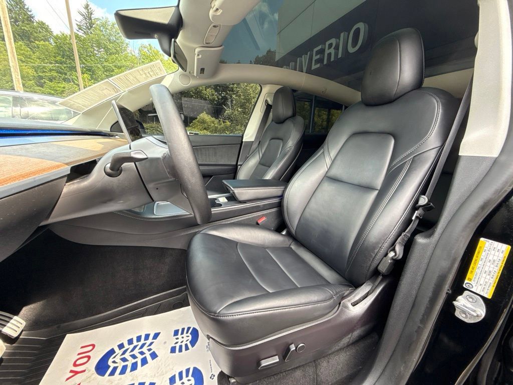Used 2022 Tesla Model Y Performance AWD/4WD image 15