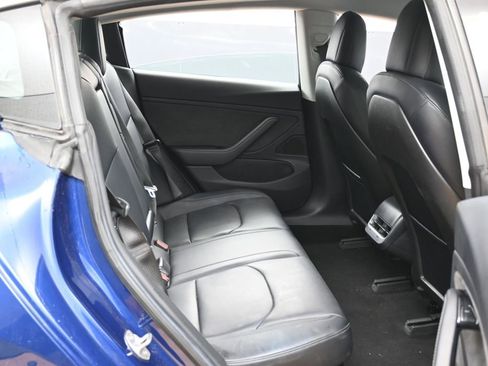 Used 2018 Tesla Model 3 Long Range RWD image 36