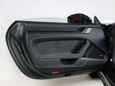 Certified 2025 Porsche 911 GT3 RWD image 28