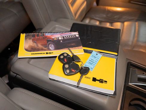 Used 2003 HUMMER H2 w/ Preferred Equipment Group image 61