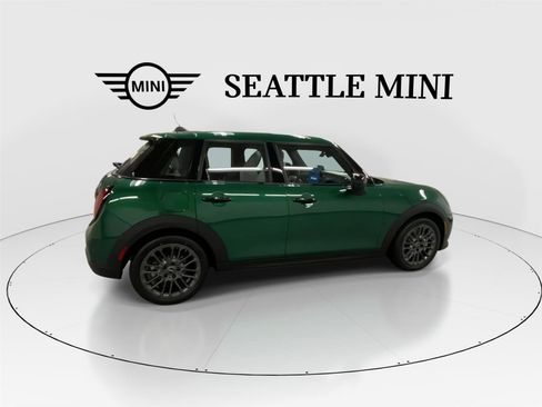 New 2026 MINI Cooper 4-Door Hardtop image 12