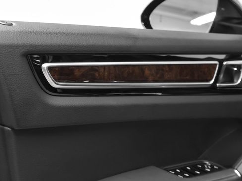 Certified 2023 Porsche Cayenne AWD/4WD image 47