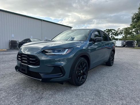 Used 2025 Honda HR-V Sport image 9