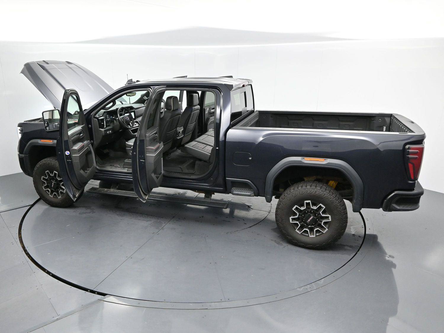 Used 2024 GMC Sierra 2500 AT4X AWD/4WD image 45