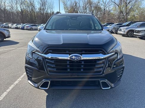 Used 2023 Subaru Ascent Touring image 2
