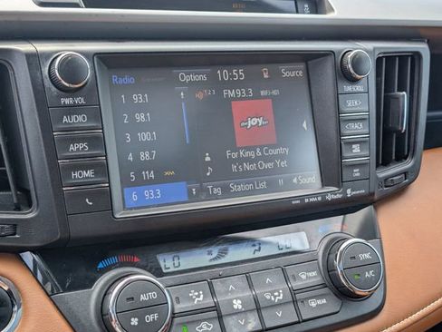 Used 2016 Toyota RAV4 Limited FWD image 24